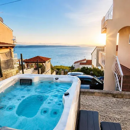 Starlight Okrug Panoramic Sea View & Jacuzzi Trogir