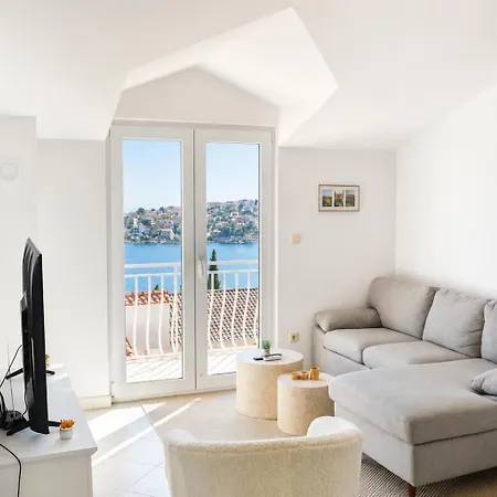 Starlight Okrug Panoramic Sea View & Jacuzzi Villa *