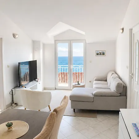 Starlight Okrug Panoramic Sea View & Jacuzzi Trogir