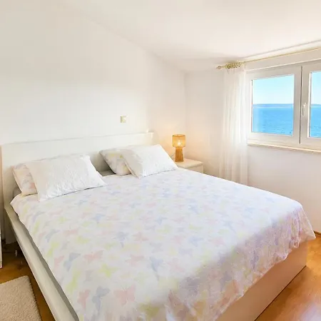 Starlight Okrug Panoramic Sea View & Jacuzzi
