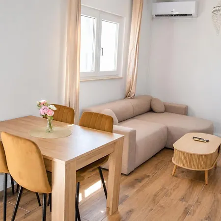 Starlight Okrug Panoramic Sea View & Jacuzzi