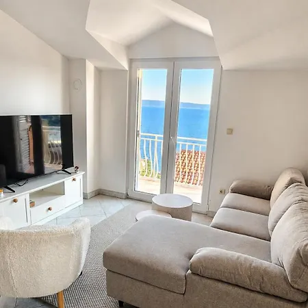 Starlight Okrug Panoramic Sea View & Jacuzzi Trogir